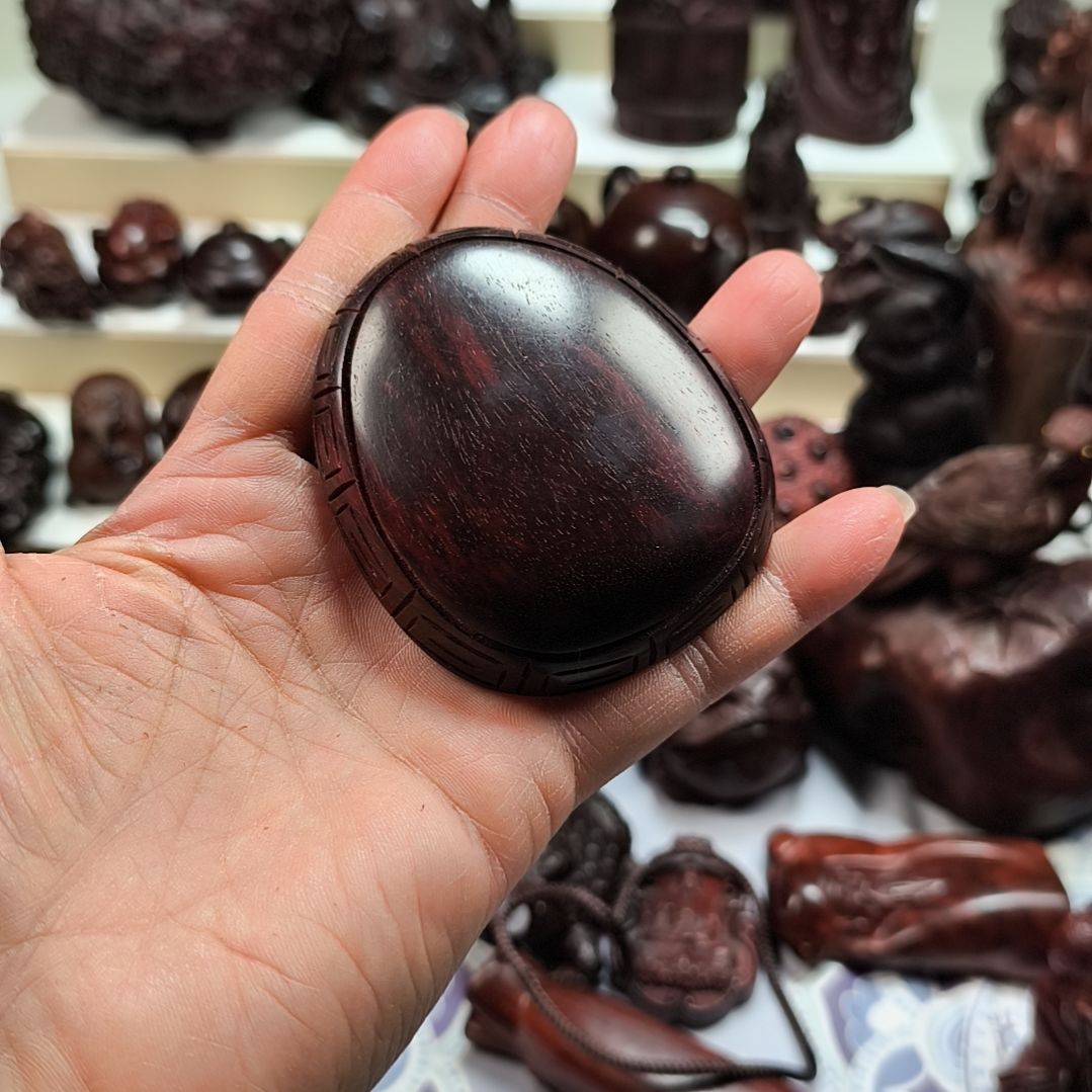 檀香紫檀（小叶紫檀）忄*