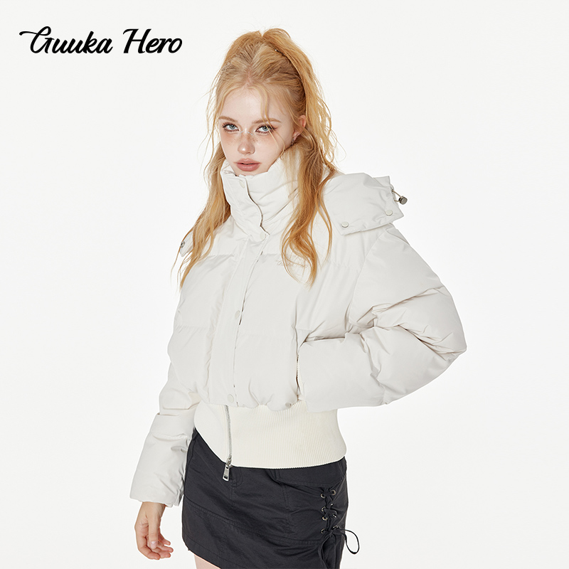 GUUKA HERO 米白色短款连帽羽绒服女白鸭绒高罗纹加厚外套Y60486