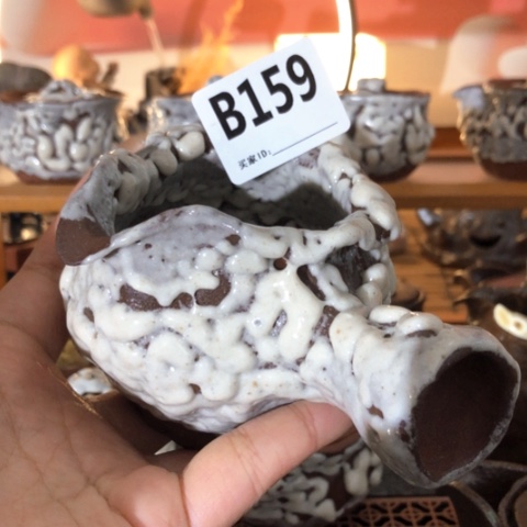 木有一点点的小姐姐