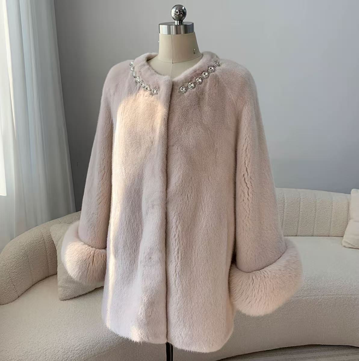 26年冬季新款进口天鹅绒紫金小母貂女狐狸毛袖