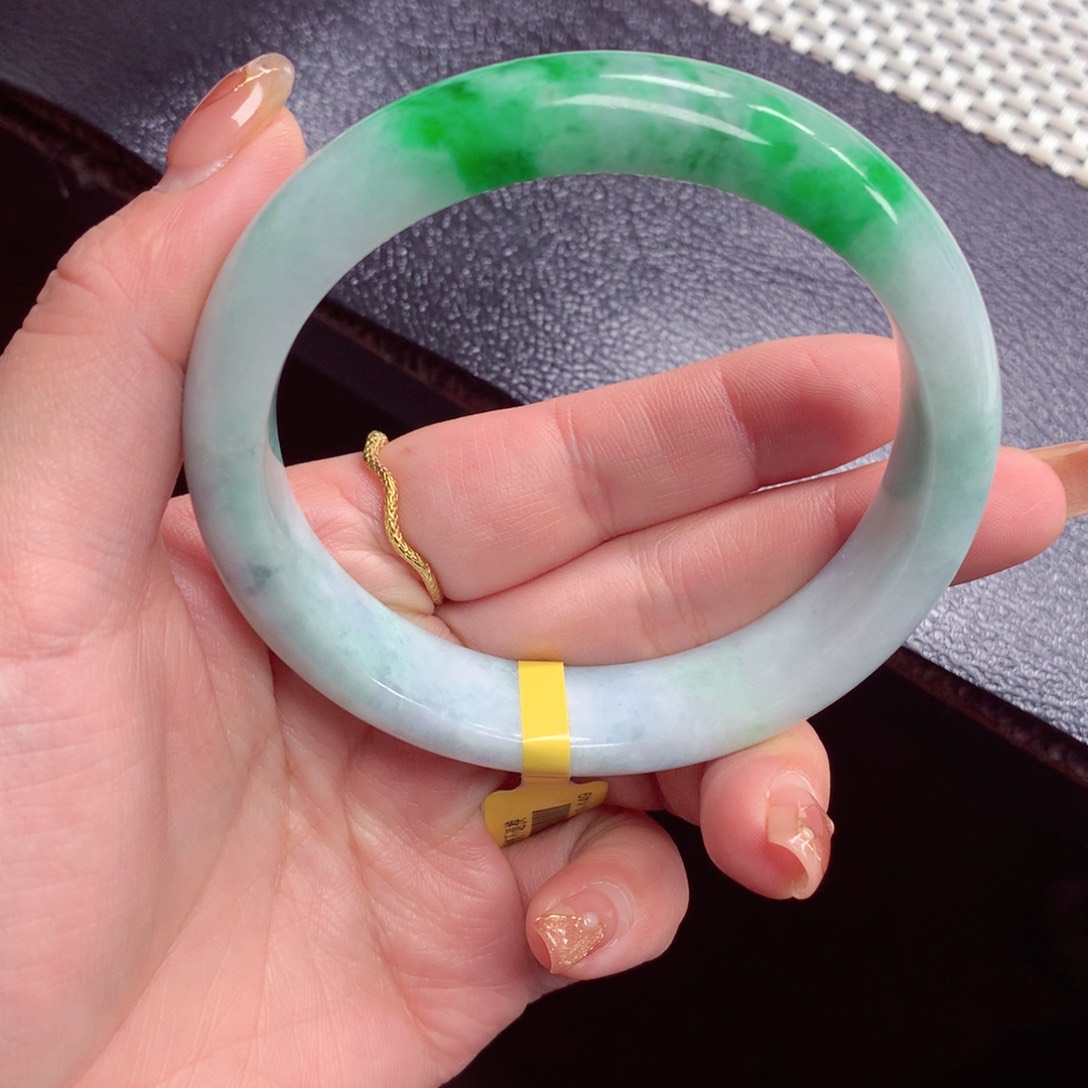 翡翠手镯未镶嵌喜****铁翡翠