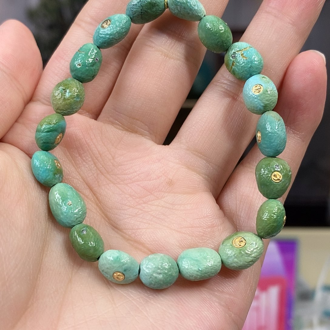 绿松石未镶嵌珠宝奇石