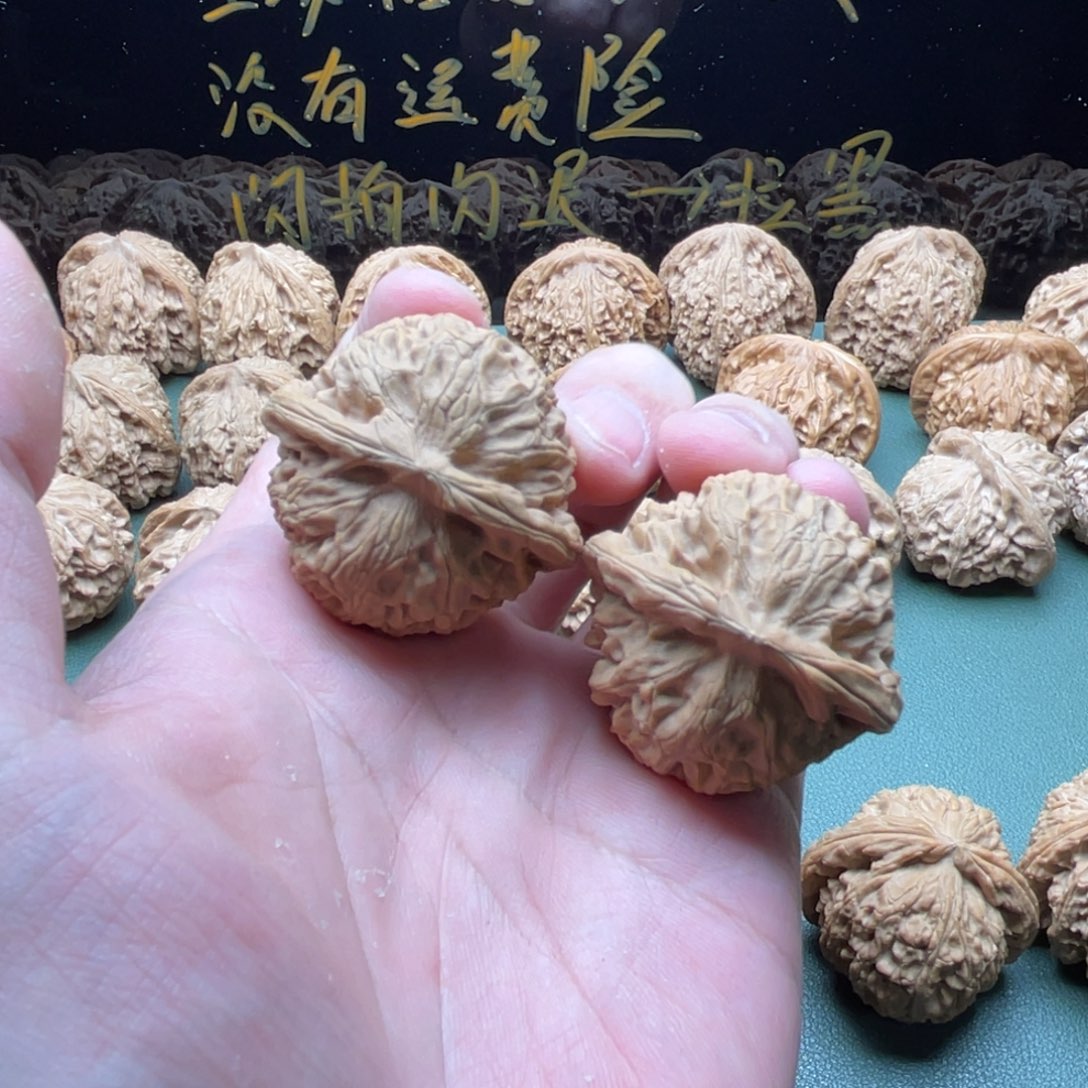 核桃把件40全品矮桩宫灯