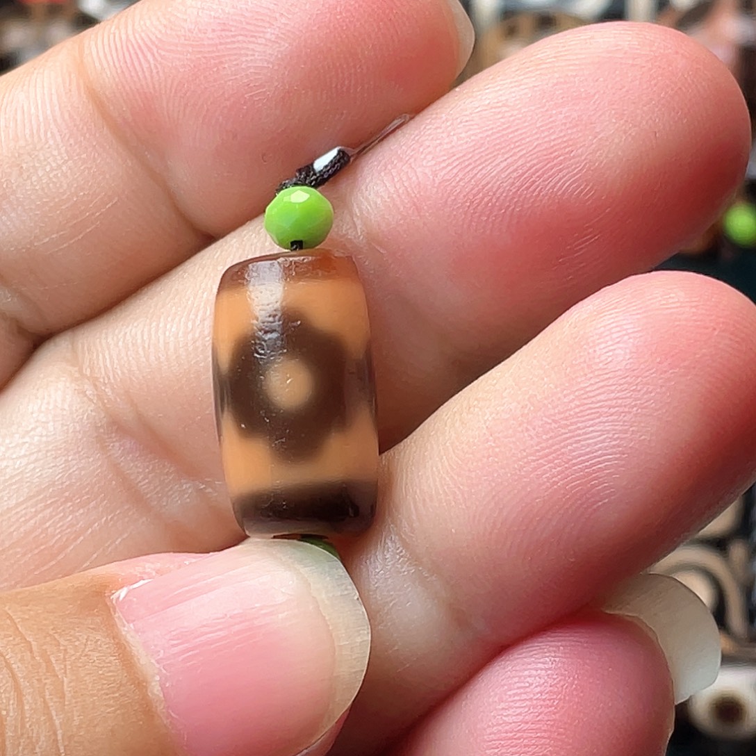 玛瑙/玉髓未镶嵌颈饰小卢坦诚三