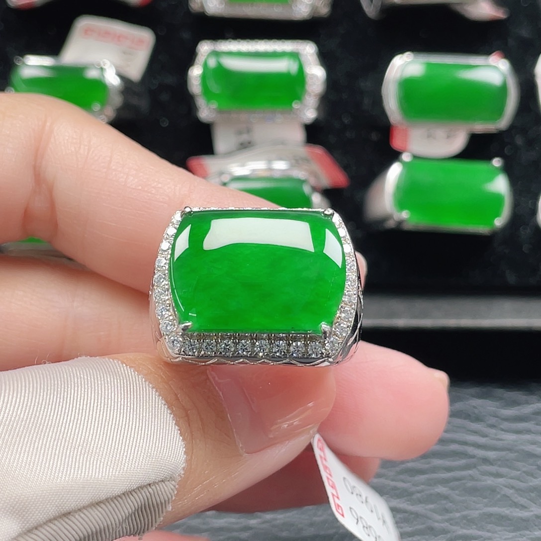 翡翠银S925镶嵌戒指天然A货翡翠没运费险3686