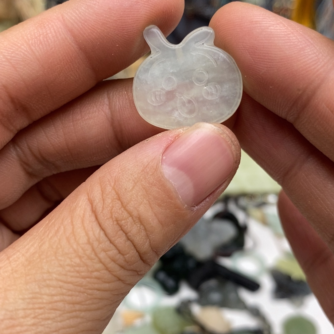 岫玉纯天然岫玉假一赔十，默认微瑕未镶嵌