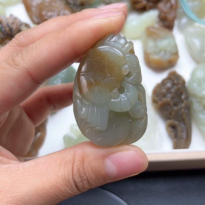 【闪购商品】颈饰未镶嵌和田玉