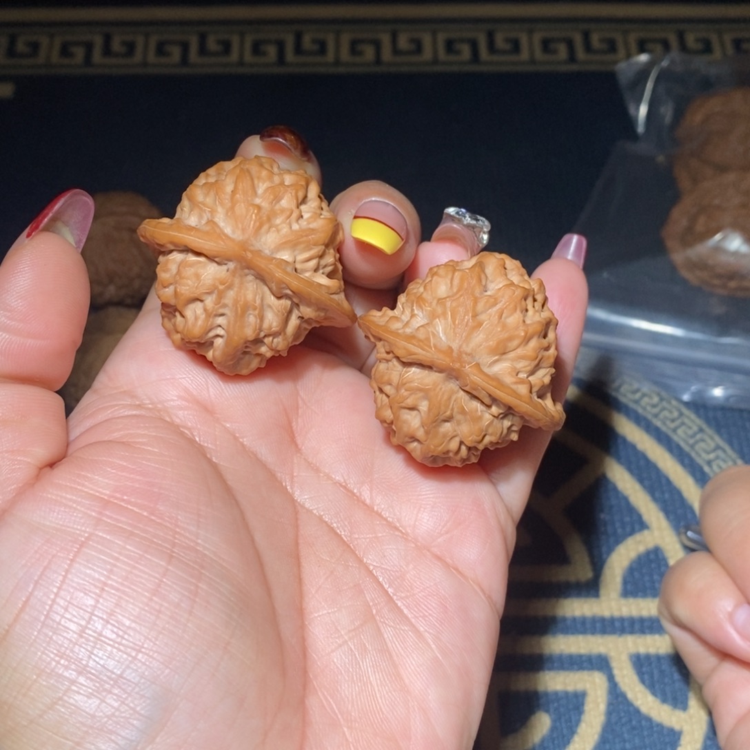 吊坠文玩核桃40尺全品瓷娃娃