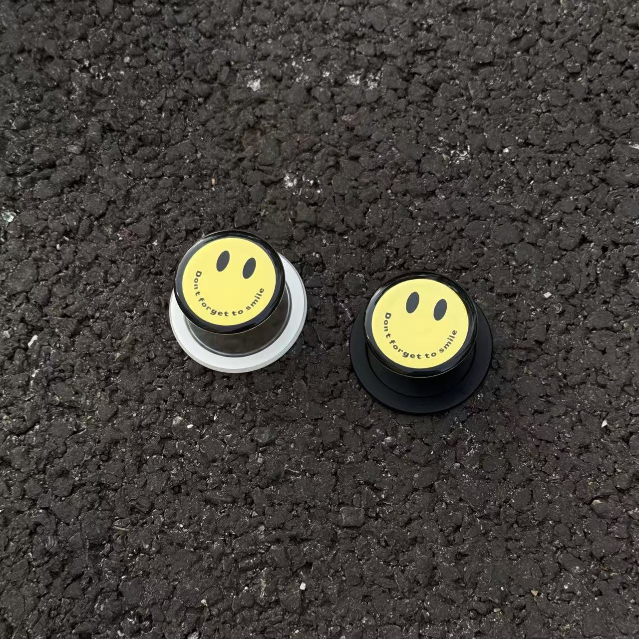 麋鹿与猫MooseCat【黄色笑脸】磁吸手机支架