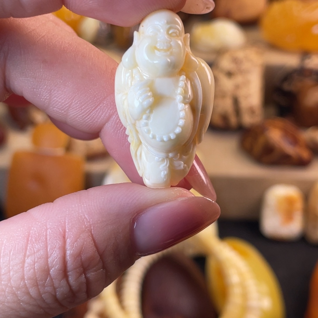 未镶嵌定制琥珀犟*Q天然蜜蜡