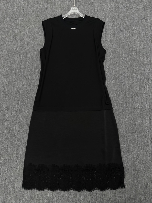 2097夏季新款无袖拼接下摆蕾丝垂感显瘦连衣裙