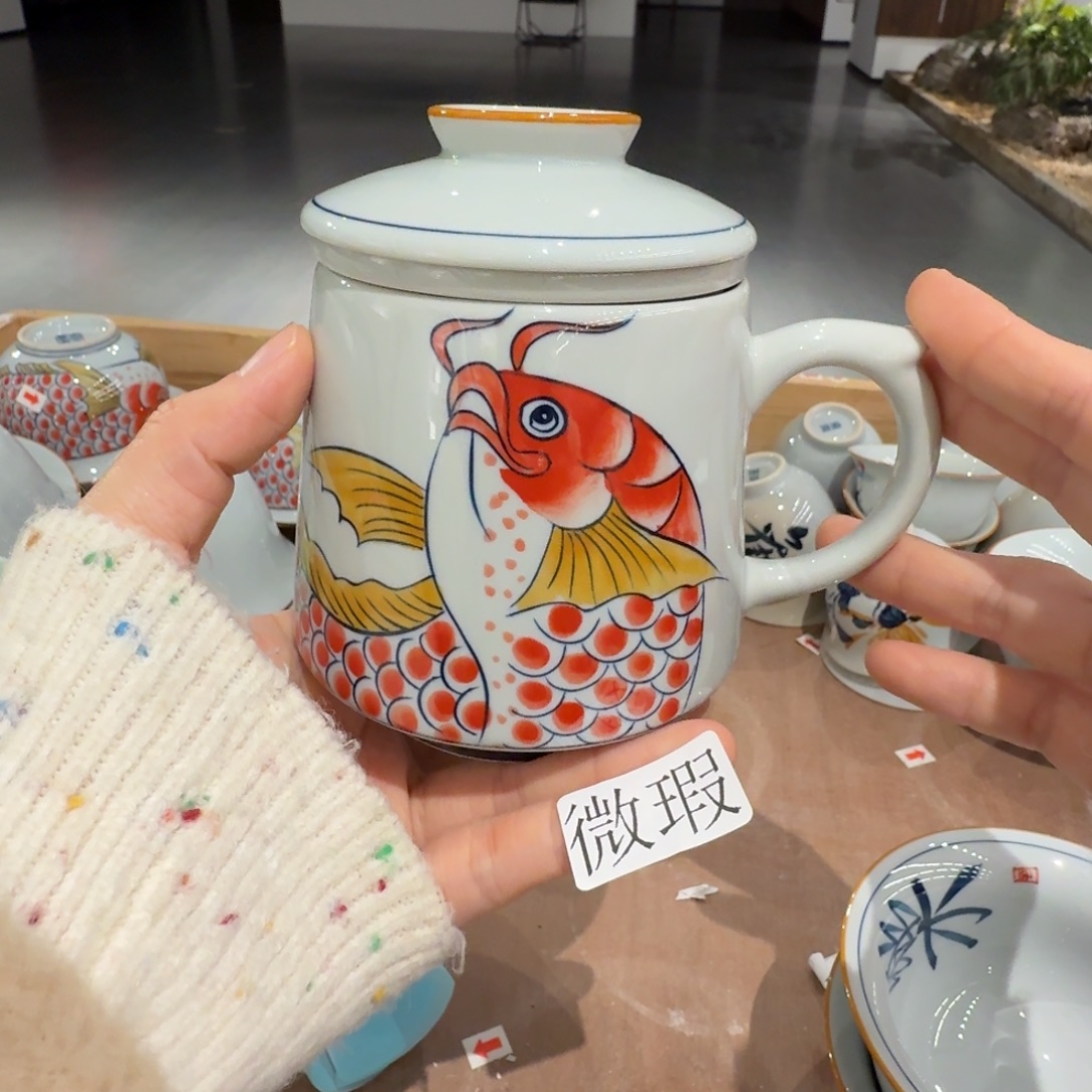 釉下手绘茶具微瑕