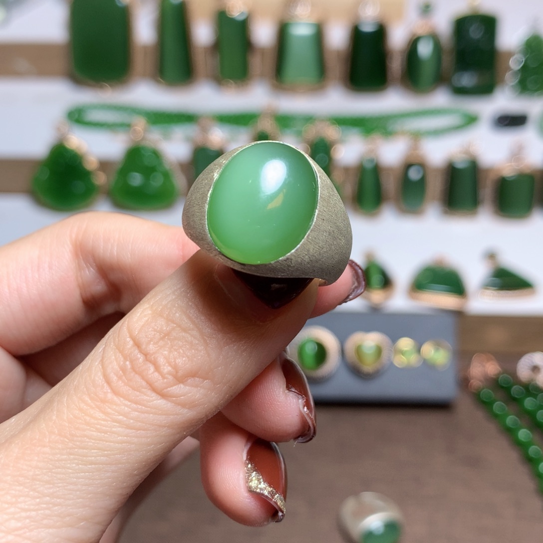 和田玉（碧玉）戒指未镶嵌3*