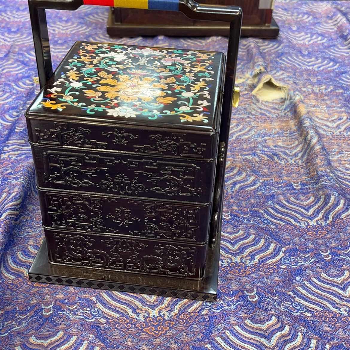 【闪购商品】黑酸枝木类成套家具食盒