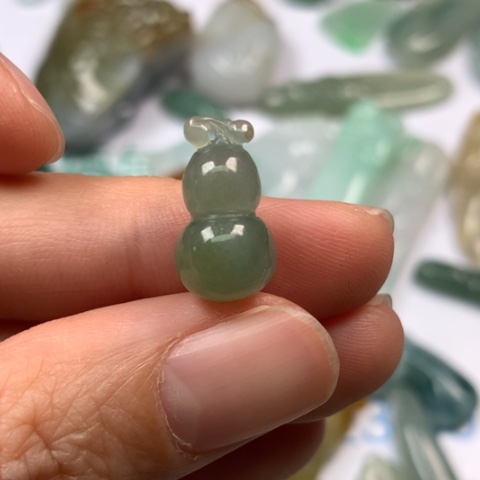 翡翠颈饰未镶嵌翡翠