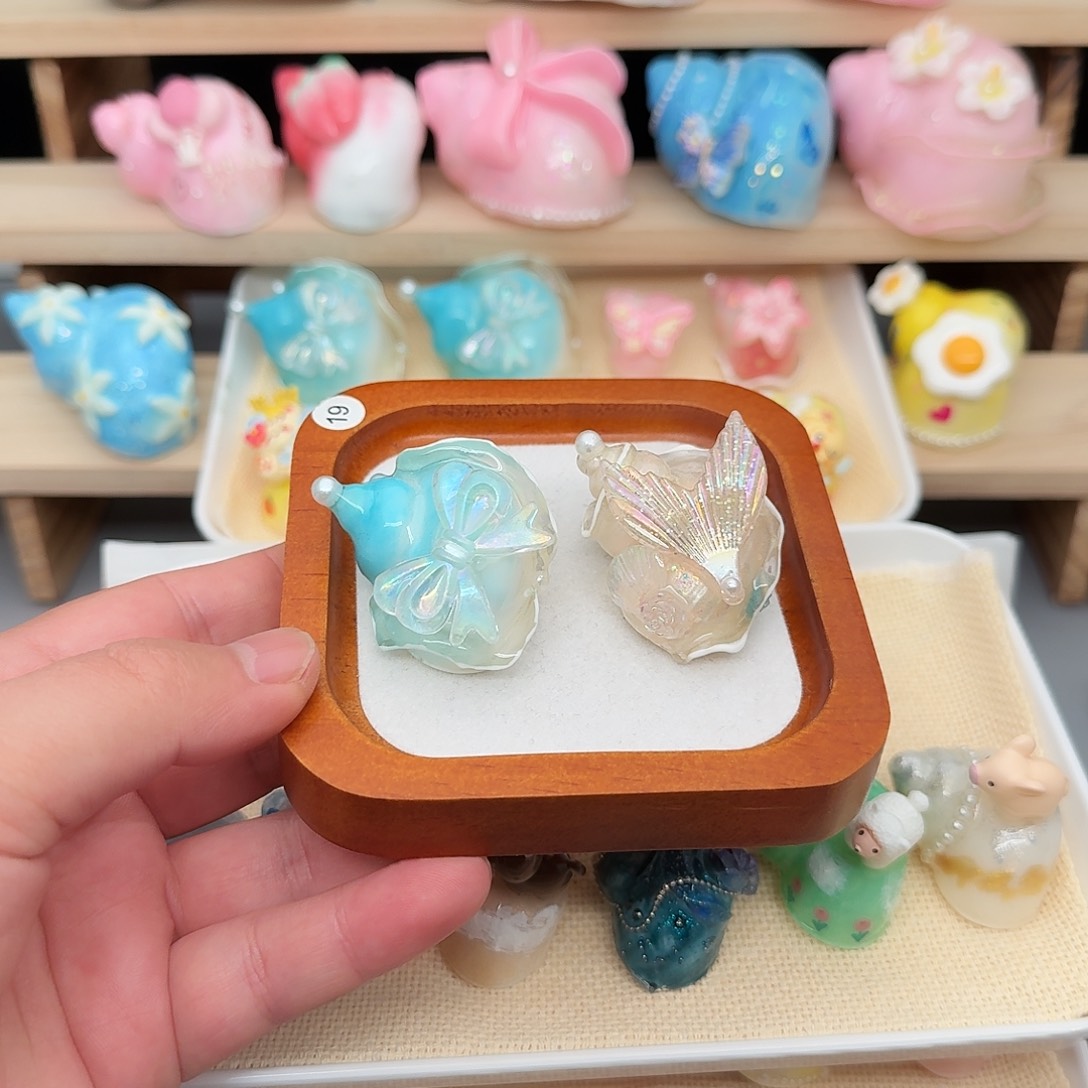 寄居蟹等动物为主打产品和产品