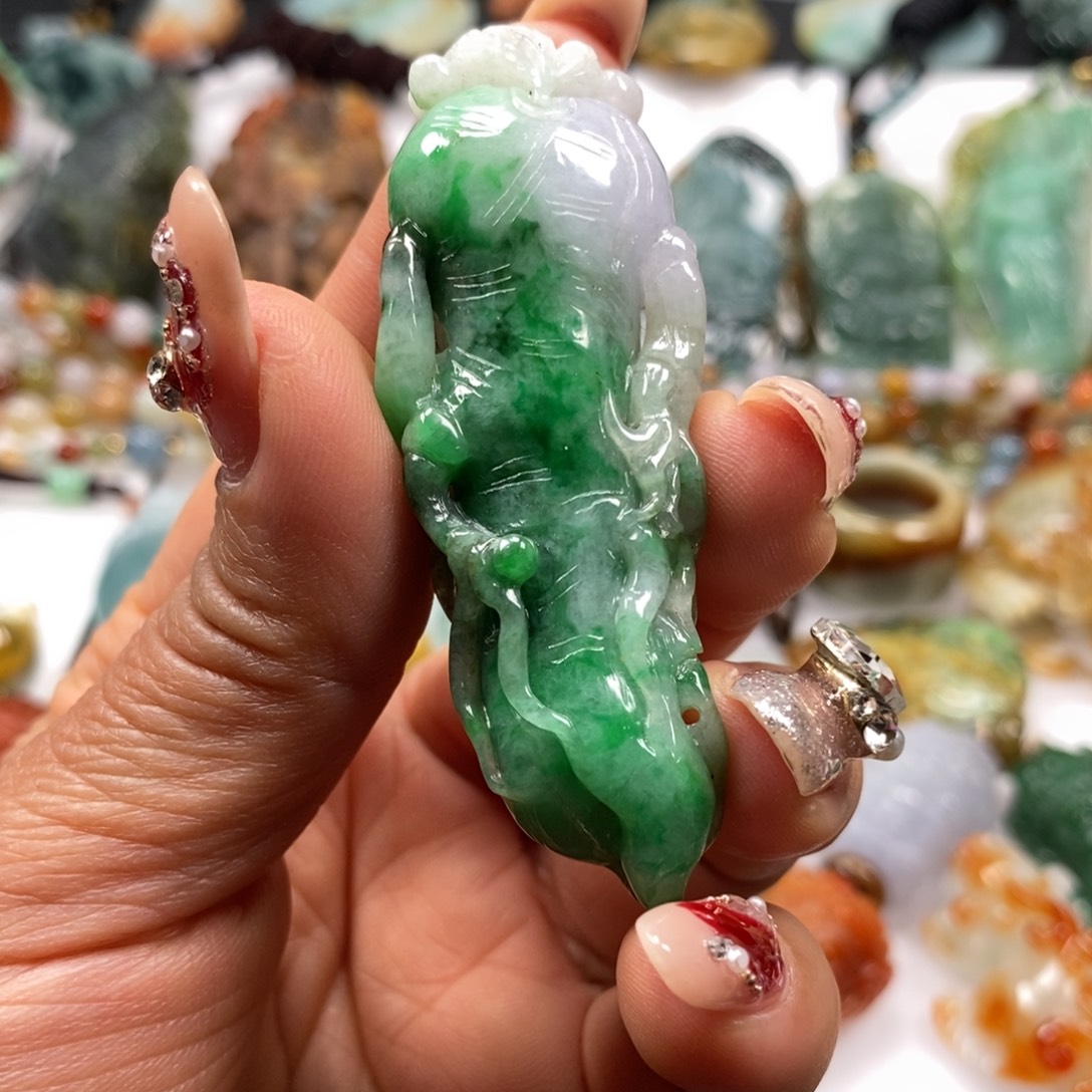 龙***士翡翠未镶嵌吊坠(不含链)人生如意特色挂件