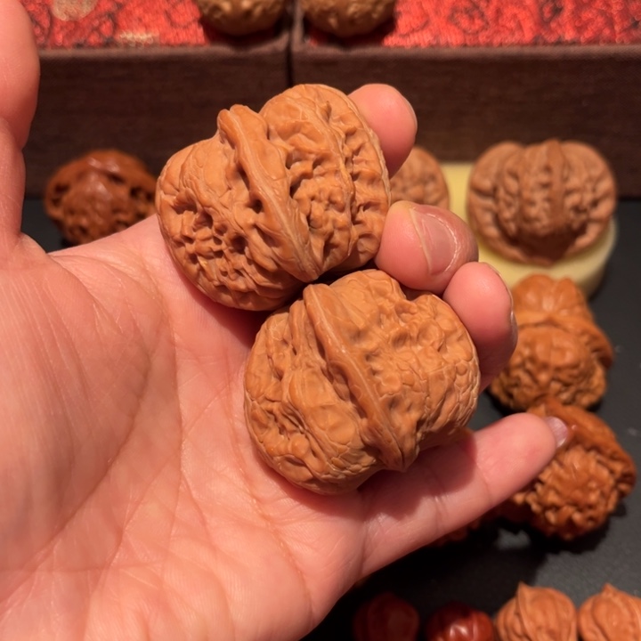 龔***吊坠文玩核桃平谷元宝