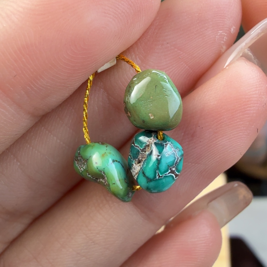 绿松石未镶嵌珠宝奇石