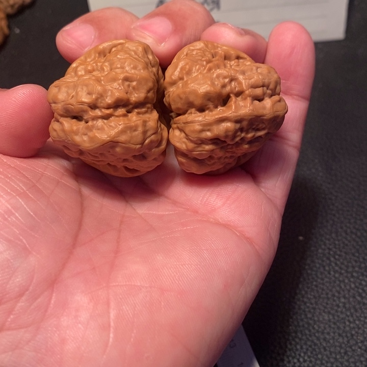 文玩核桃吊坠保****地0000000168