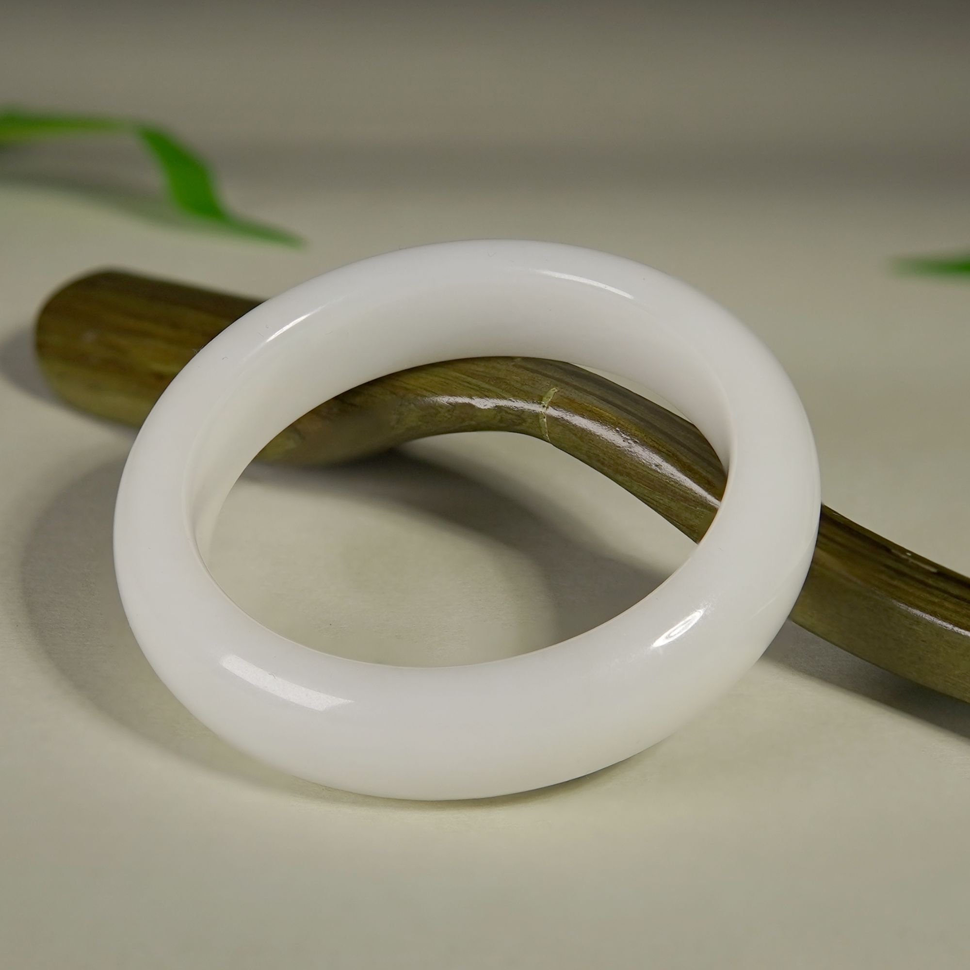 【苏禾一店】天然和田玉新疆宽胎白玉羊脂白手镯拍一发一多样性发