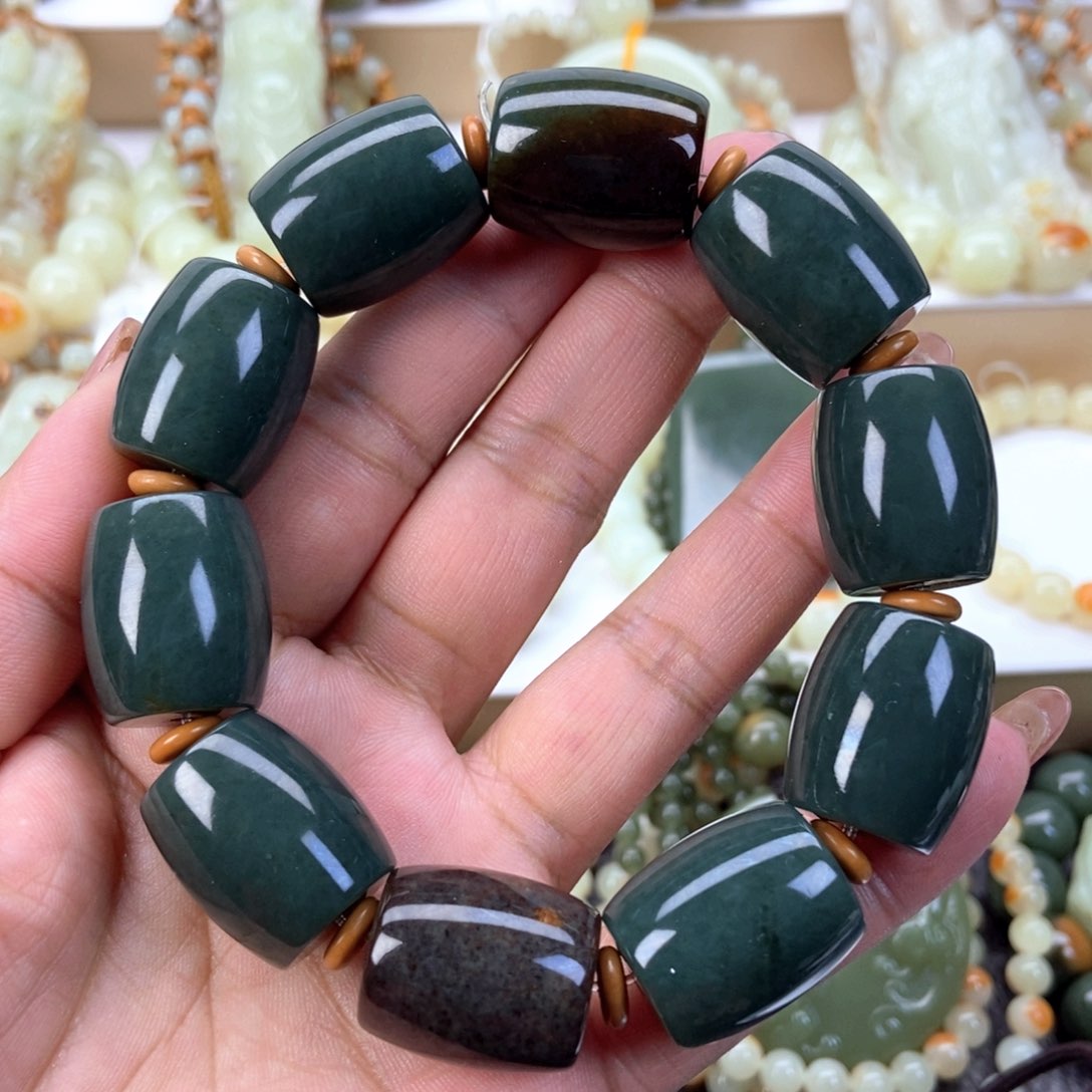 透闪石质玉手串未镶嵌