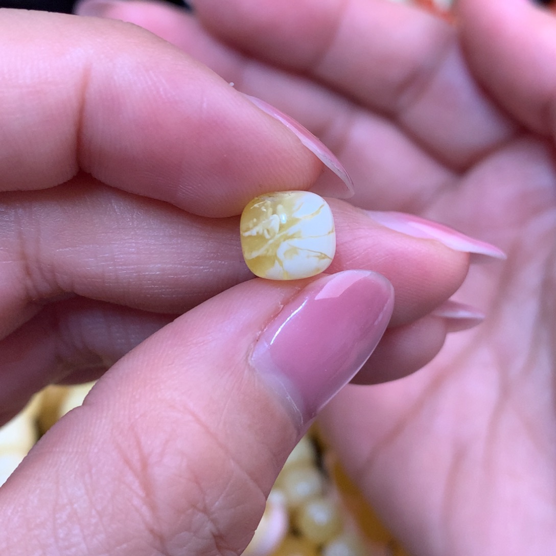琥珀未镶嵌裸石蜜蜡8.5