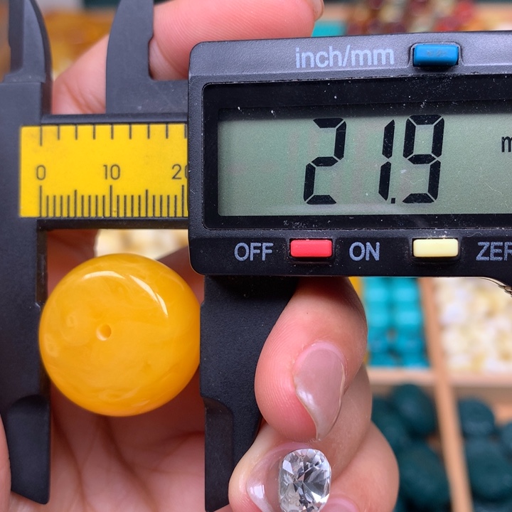 非金属仿琥珀配饰046