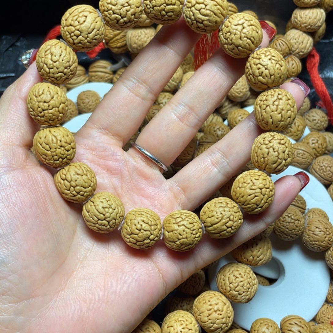 …***振吊坠桃核桃核手串17+铁扇