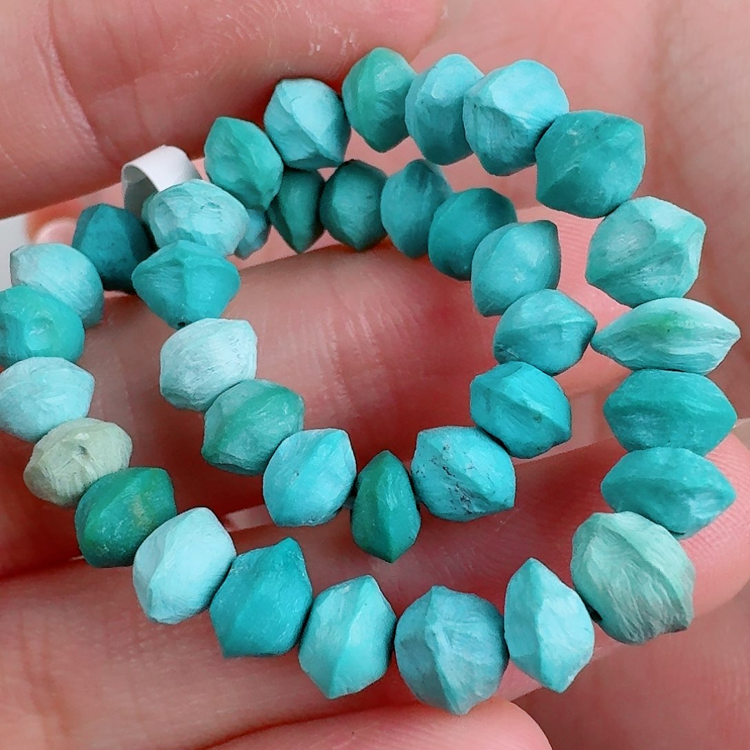 未镶嵌绿松石珠宝奇石