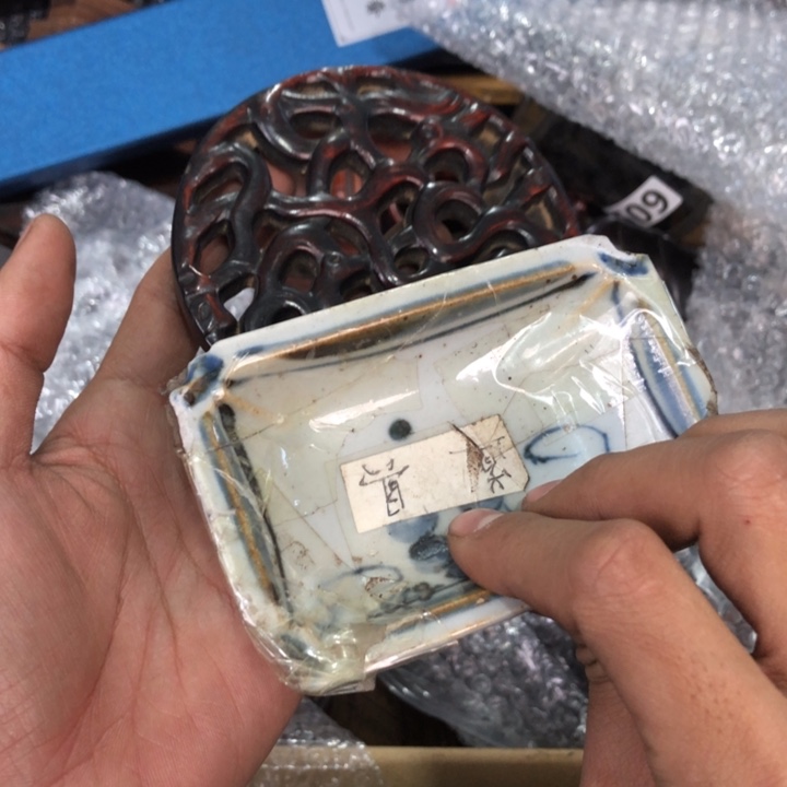 陶瓷孤品单件车里拍