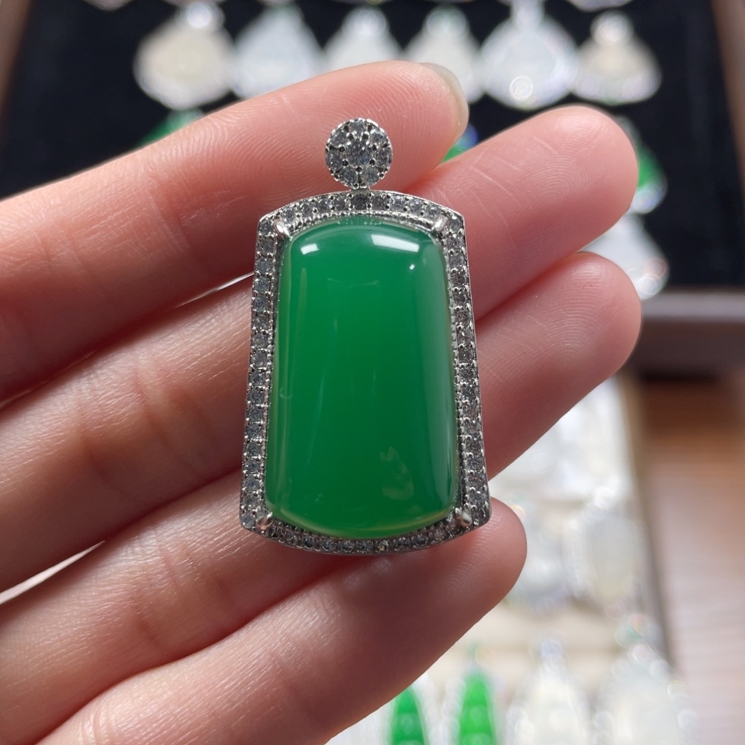 玛瑙/玉髓合金颈饰