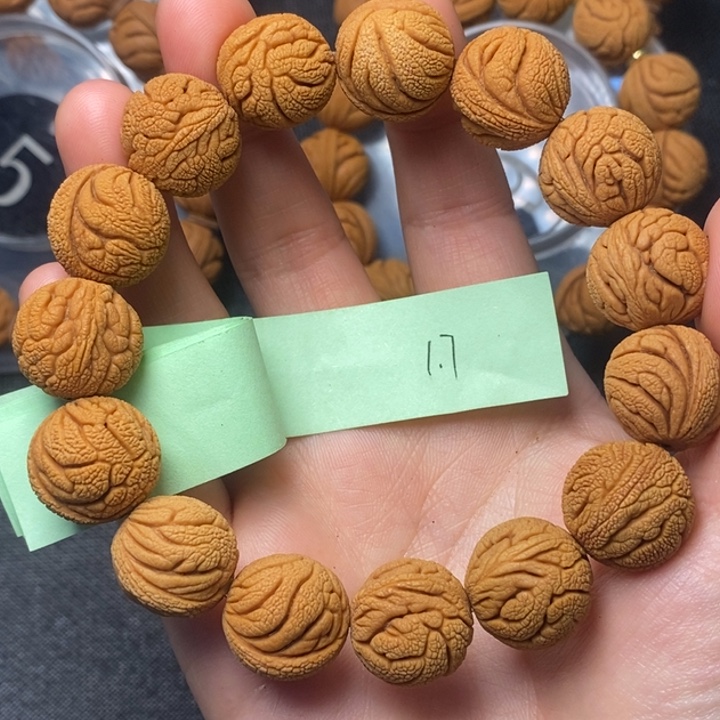 吊坠桃核秦岭山野生桃核