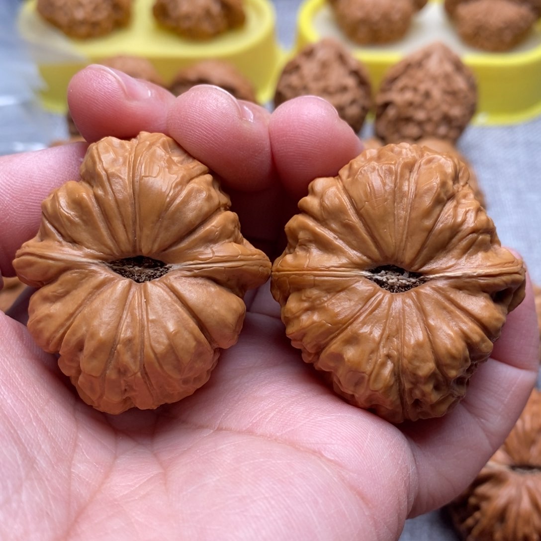 文玩核桃把件40精品南瓜红皮