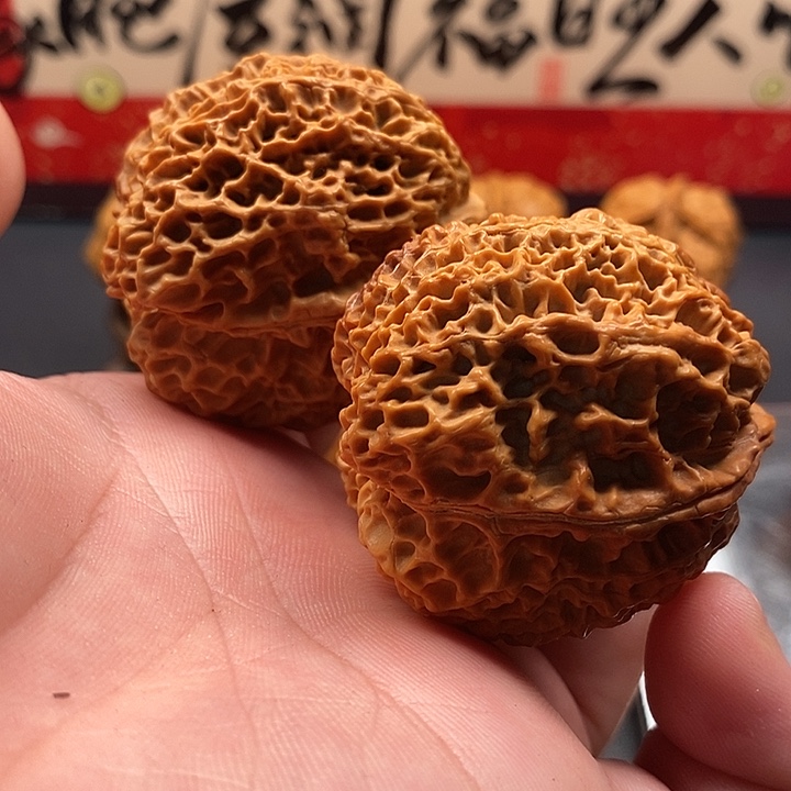 把件文玩核桃珊瑚罗汉