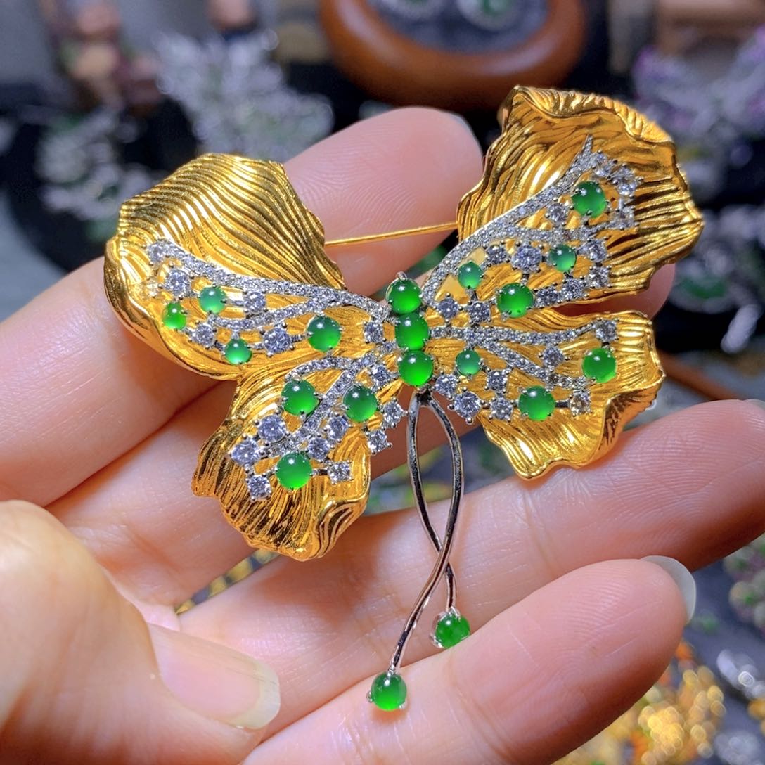 翡翠颈饰银S925镶嵌天然翡翠