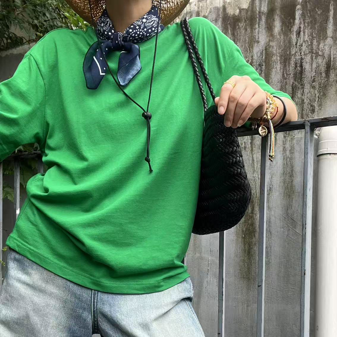 【竹外知时】颜色特别正哦.男女同款实穿舒适绿色T恤