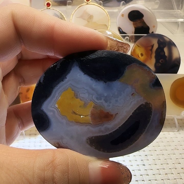 玛瑙/玉髓未镶嵌珠宝奇石