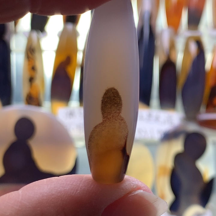 未镶嵌颈饰玛瑙/玉髓48