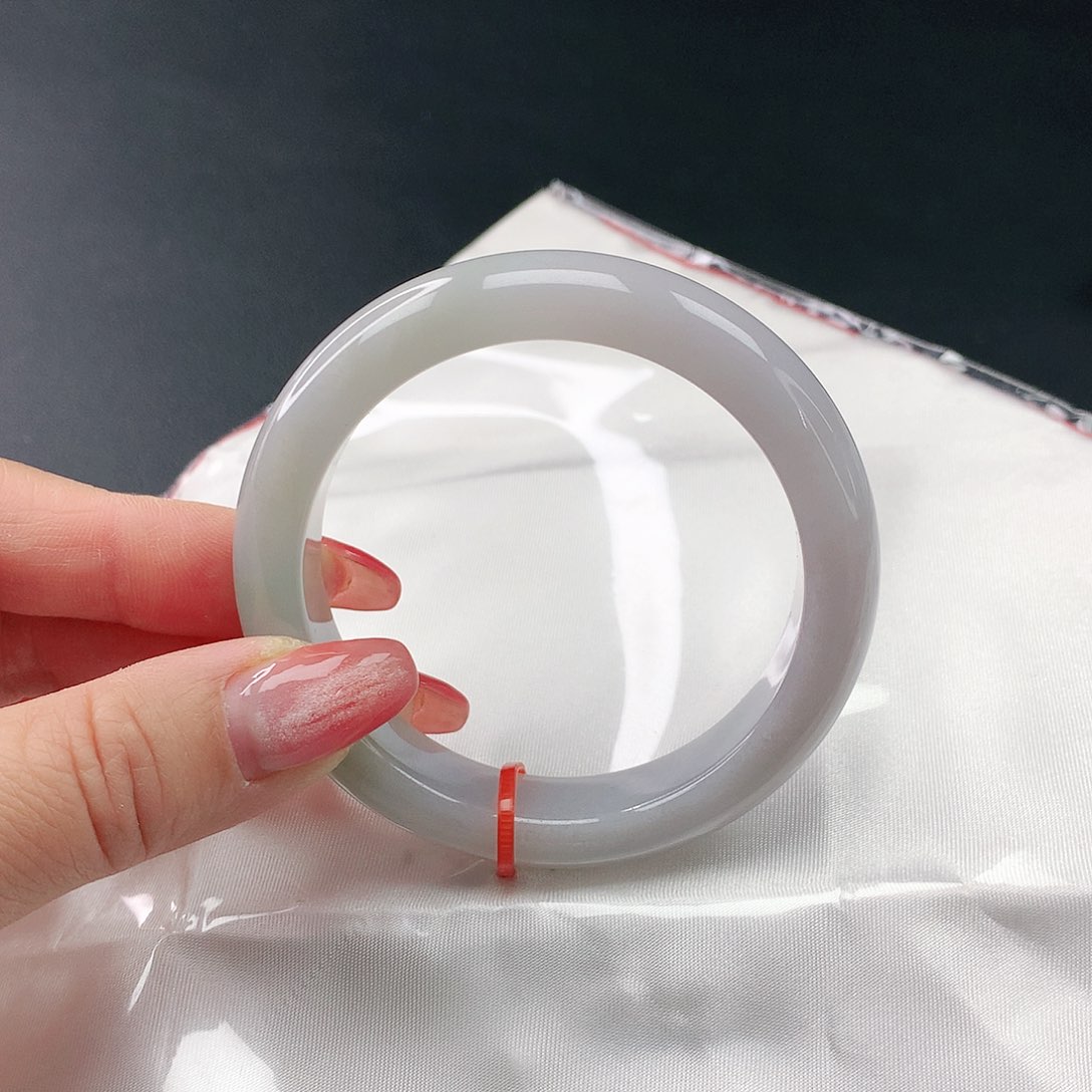 翡翠手镯未镶嵌翡翠002