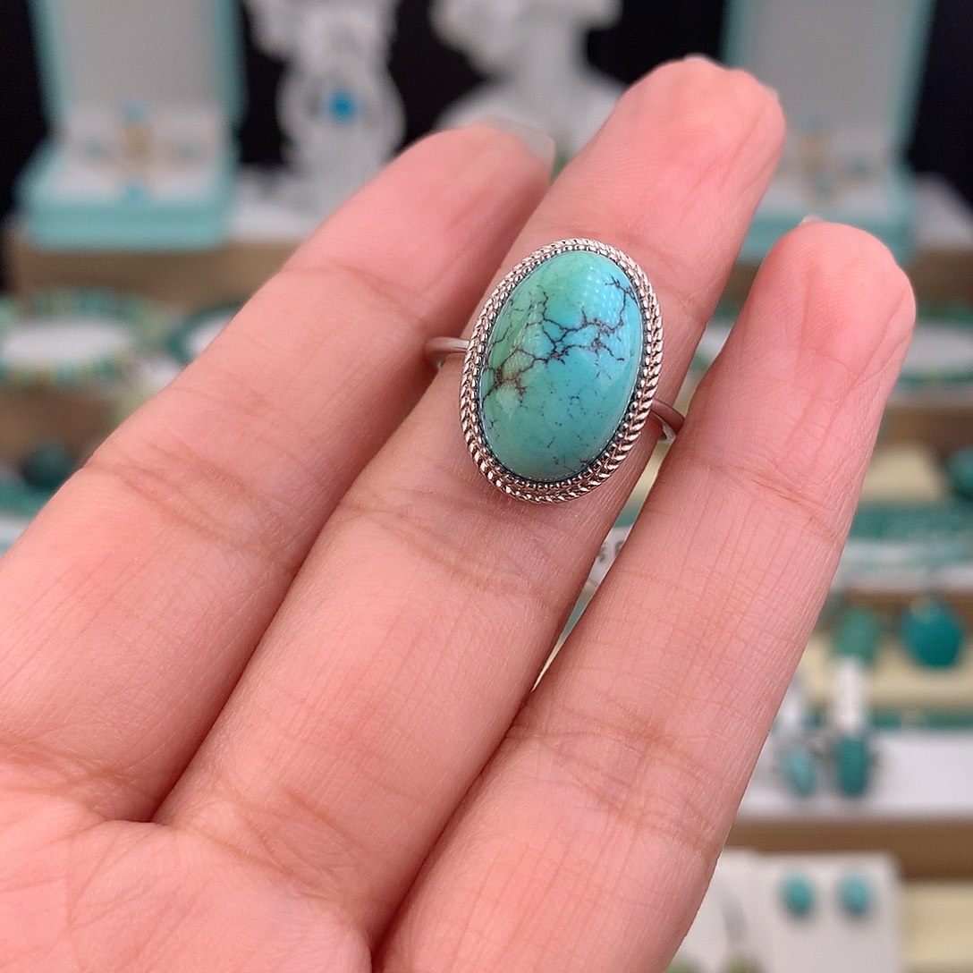 淡***生绿松石银S925镶嵌戒指