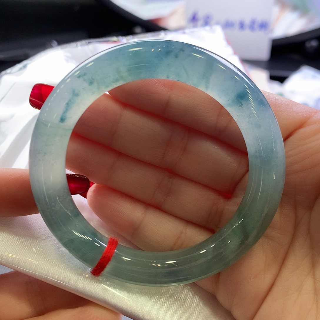 翡翠手镯未镶嵌52.7圆条