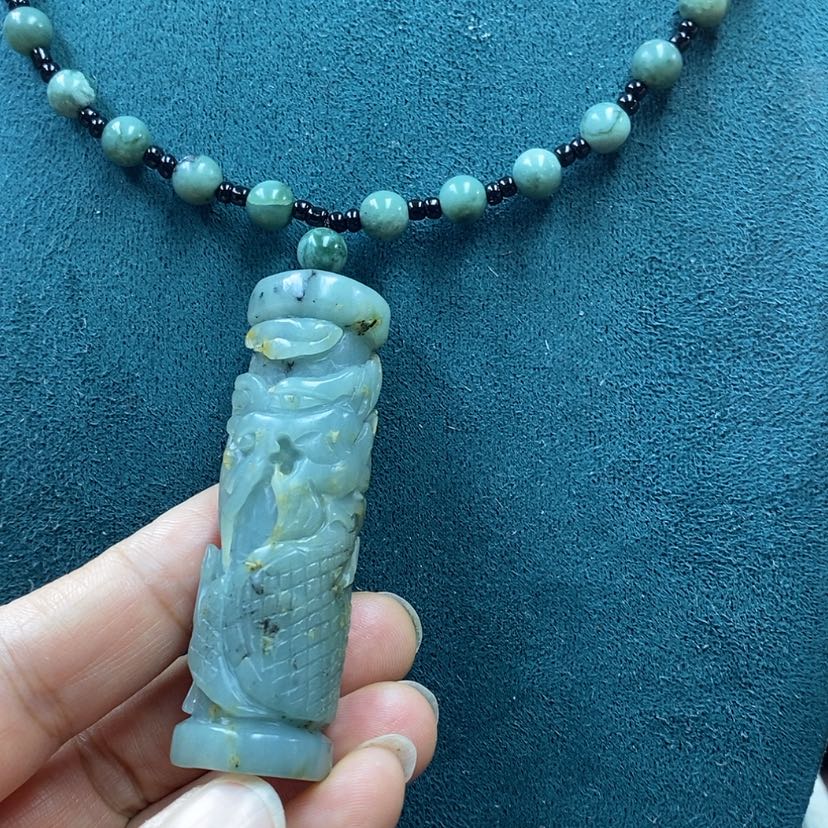 【闪购商品】蛇纹石玉吊坠未镶嵌