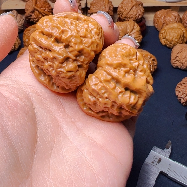 文玩核桃吊坠蛤蟆40