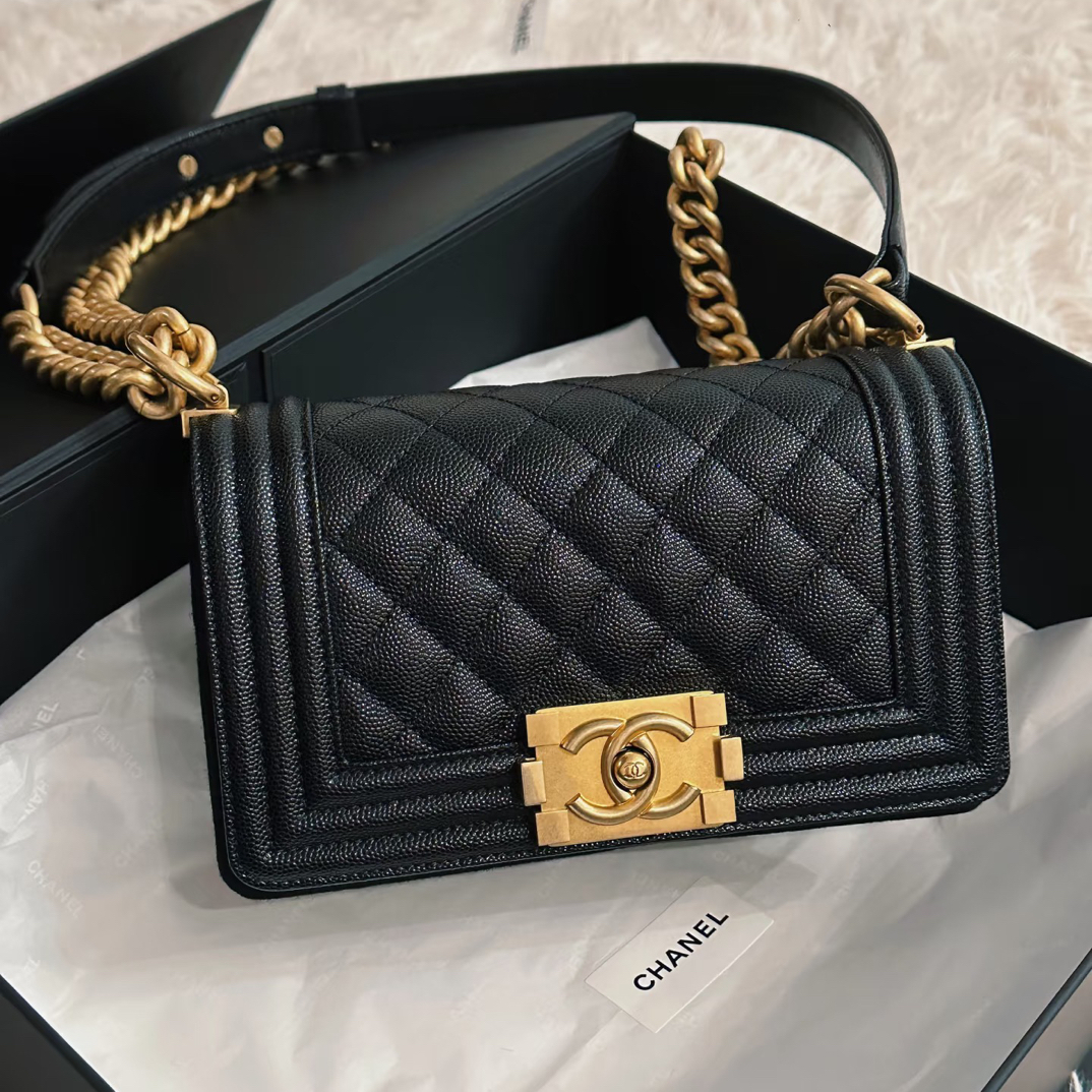 99新 Chanel/香奈儿 Chanel 黑金leboy小号 25120147-04