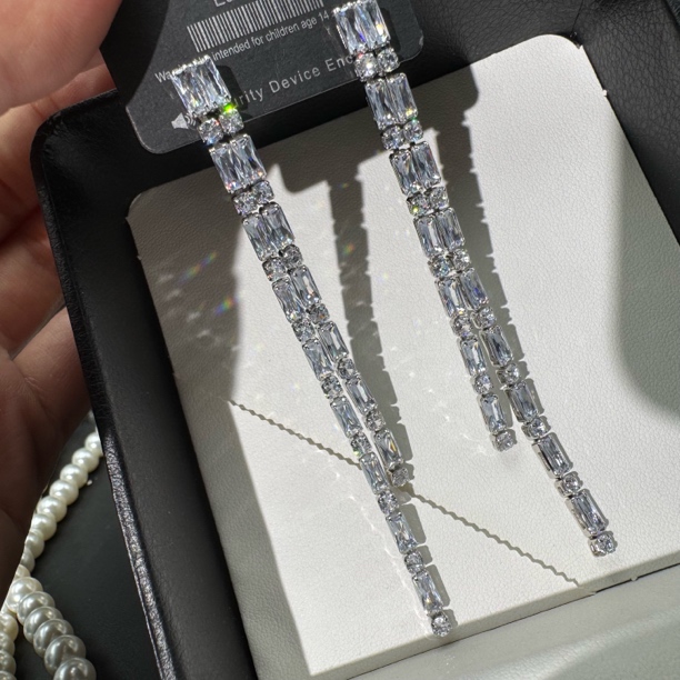 铜合金合成锆石耳饰 极简风精致长款流苏小众耳环轻奢大气百搭