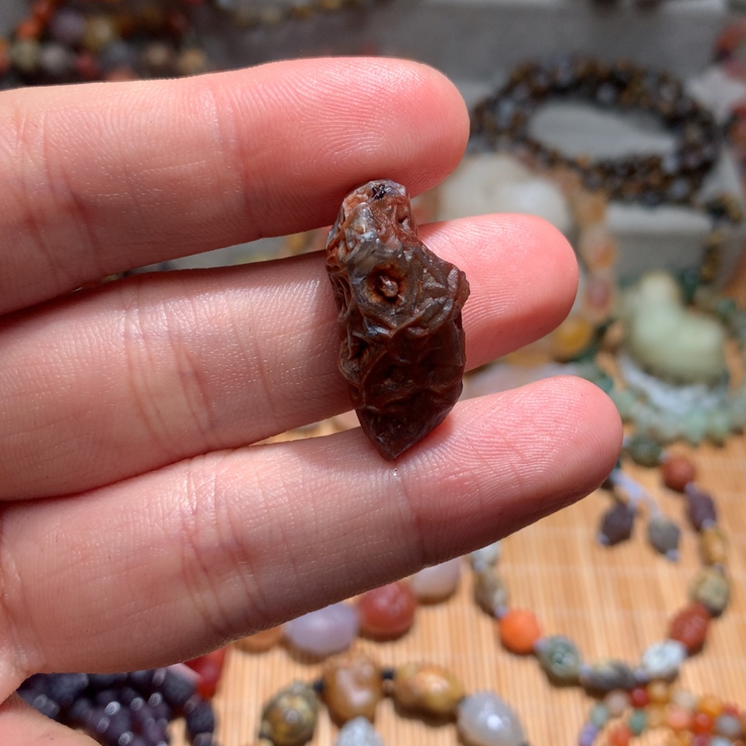 看***风玛瑙/玉髓未镶嵌车挂