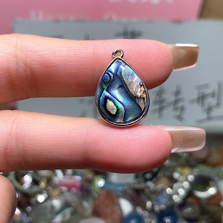 水晶吊坠未镶嵌水晶