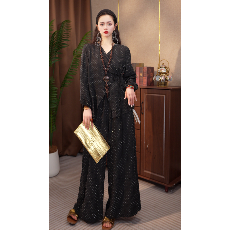 044/045黑色烫钻满天星帅气套装两件套（上衣+裤子）J