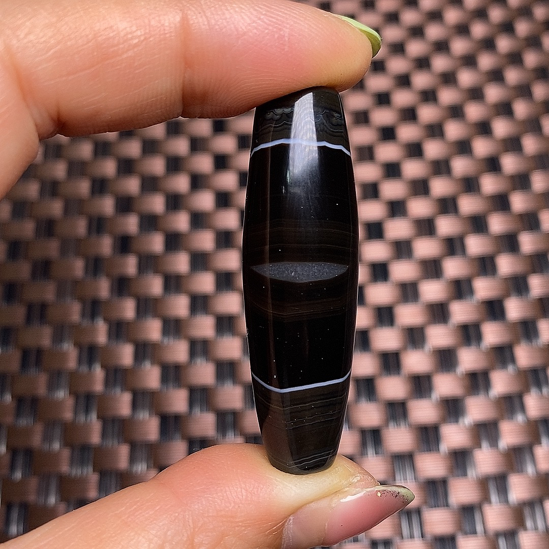 缠丝玛瑙凤眼吊坠挂件，尺寸15×48.5mm左右